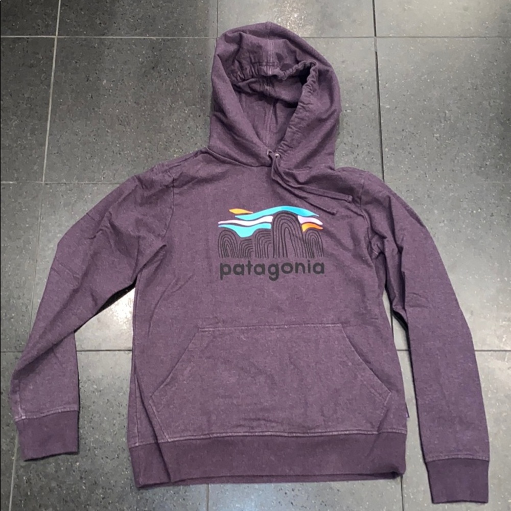 Small Patagonia hoodie